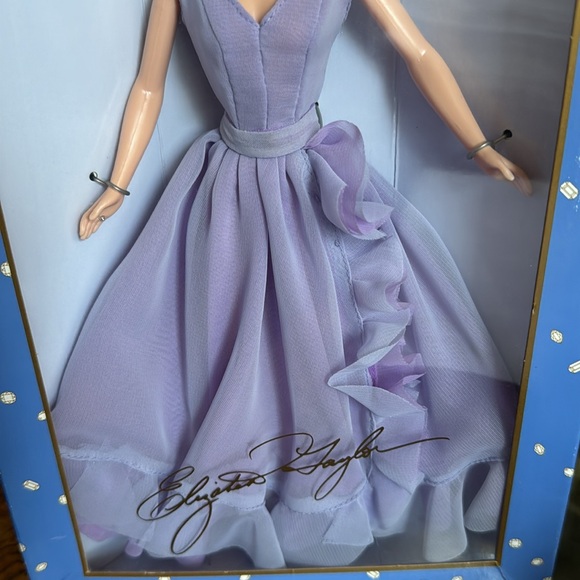 Elizabeth Taylor collectible doll - Picture 4 of 5